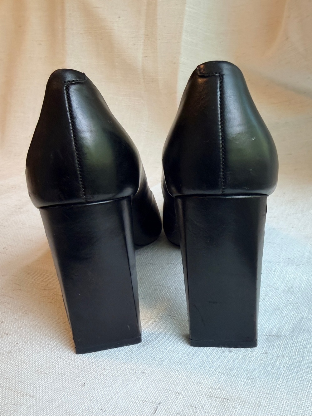 Donna Karan New York Black Leather Pointed Block Heel Pumps Approx 7.5 - Picture 3 of 8